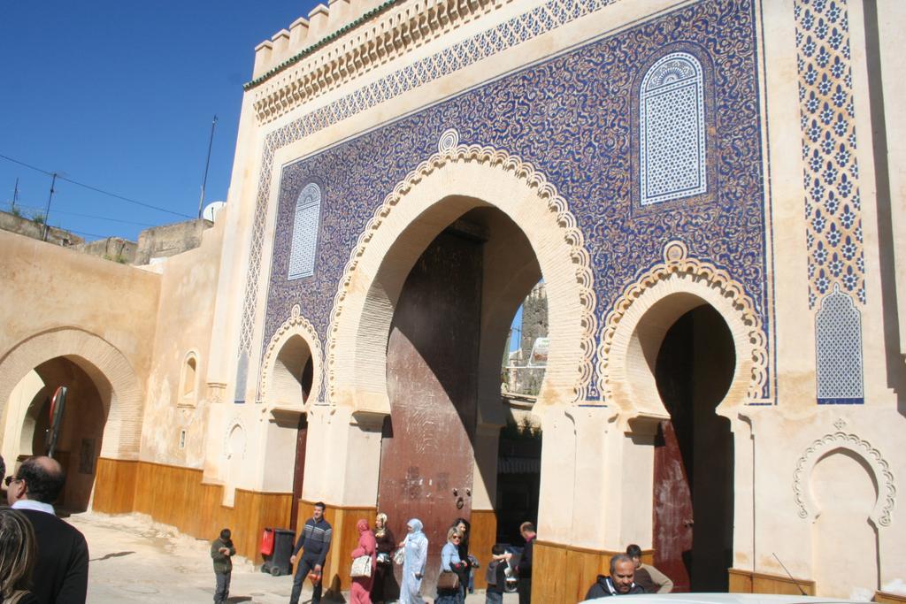 Riad Les Chrifis Navette Aeroport 24 Sur 24 Fès Exterior foto